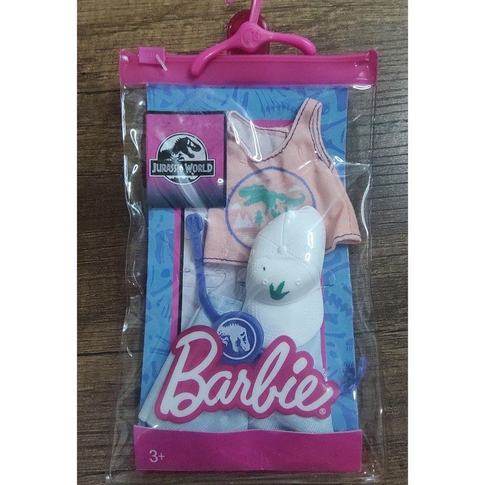 Mattel Jurassic World Dinosaur Theme 4 PC. Barbie Doll Outfit In Hanging Bag NIP